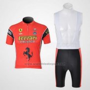 2010 Fietskleding Ferrari Zwart en Rood Korte Mouwen en Koersbroek