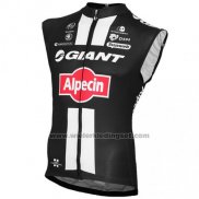 2016 Windvest Giant Zwart en Rood